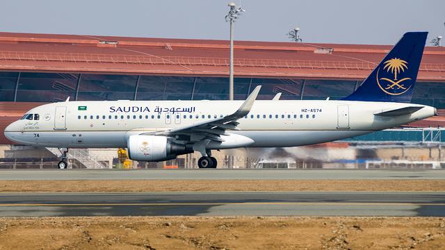 HZ-AS74:Airbus A320-200:Saudia